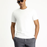 Beyaz Bisiklet Yaka Slim Fit Dar Kesim Süprem Pamuklu Tişört