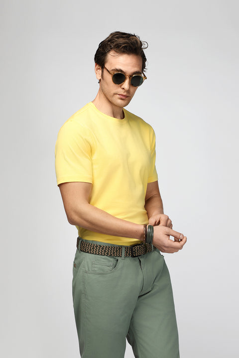 Açık Sarı Bisiklet Yaka Slim Fit Yumuşak Dokulu Pamuklu Likralı Esnek Tişört