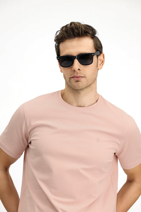 Toz Pembe Bisiklet Yaka Slim Fit Yumuşak Dokulu Pamuklu Likralı Esnek Tişört