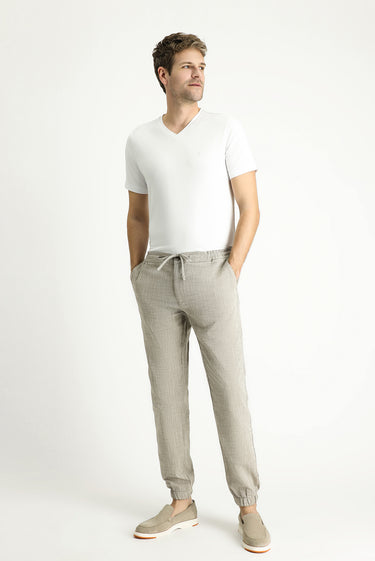  Beyaz V Yaka Slim Fit Dar Kesim Süprem Pamuklu Tişört