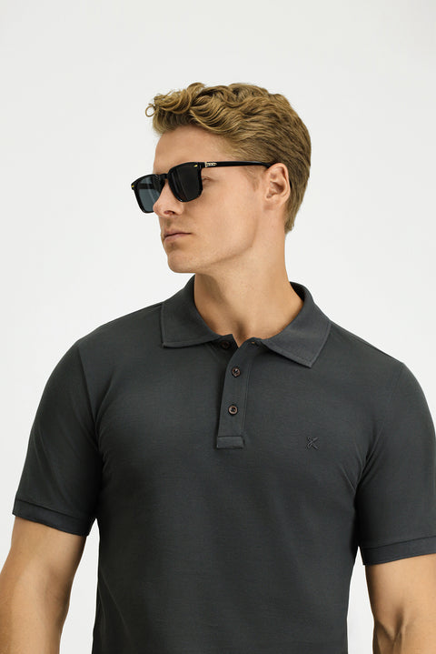 Koyu Antrasit Slim Fit Dar Kesim Pamuk Kıvrılmaz Polo Yaka Tişört